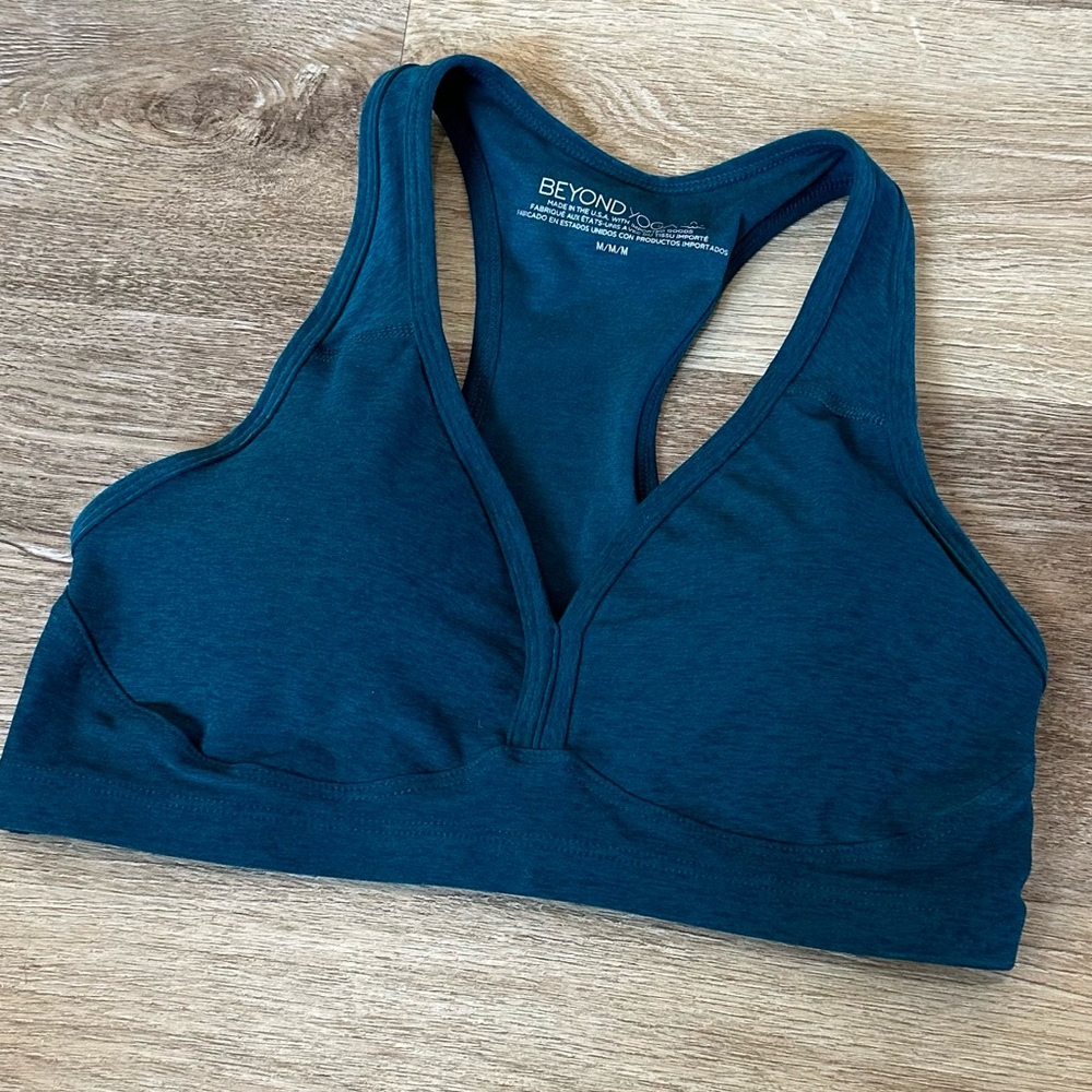 BEYOND YOGA Sports Bra